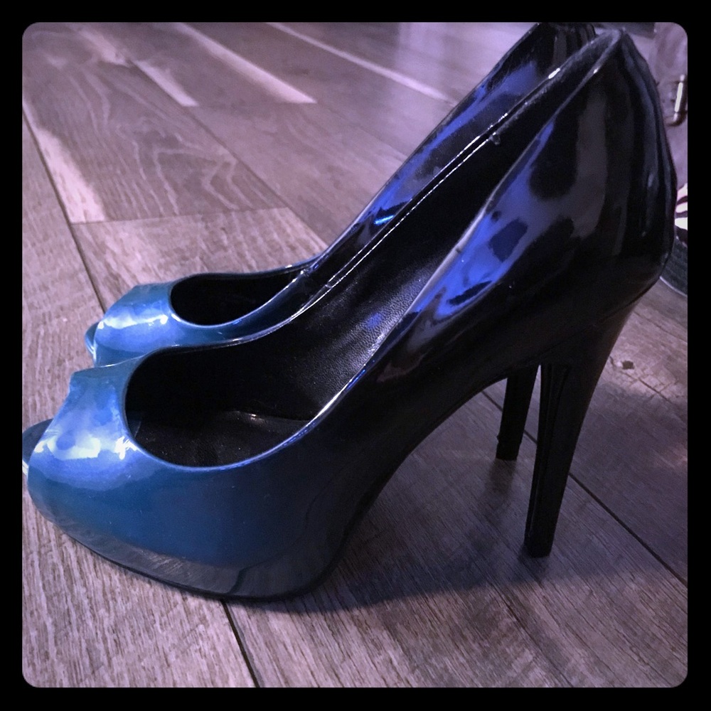 Guess Size 6 ombre high heel stilettos